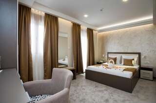 Отель Hotel Fobra Подгорица Двухместный номер Делюкс с 2 отдельными кроватями-16